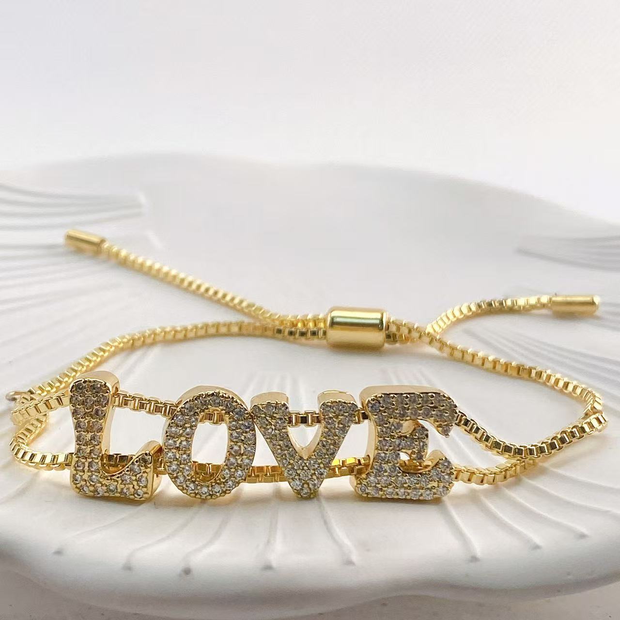 Women Accessories Name In English - سوار ذهبي أنيق قابل للتخصيص بالاسم
