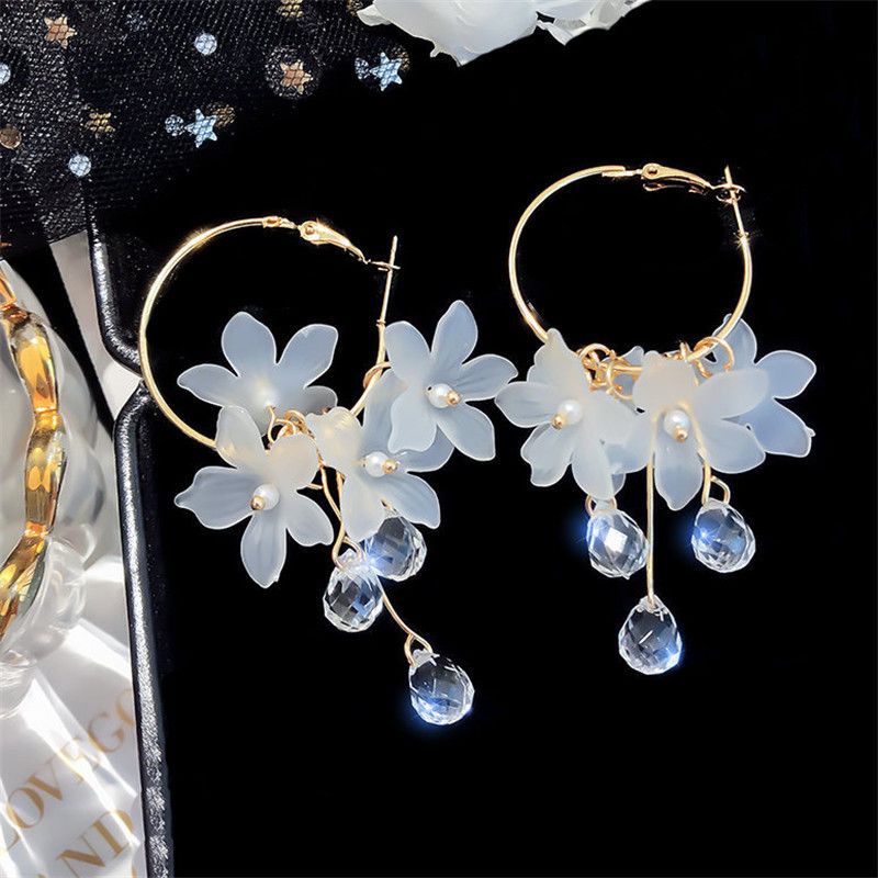 Women'S Accessories Trends 2026 - أقراط زركون بيضاء للنساء ، موضة