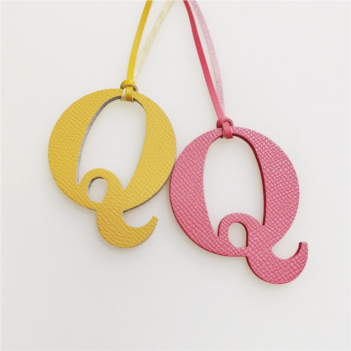 Women Accessories Name In English - الإنجليزية حرف Q الأبجدية جلد البقر