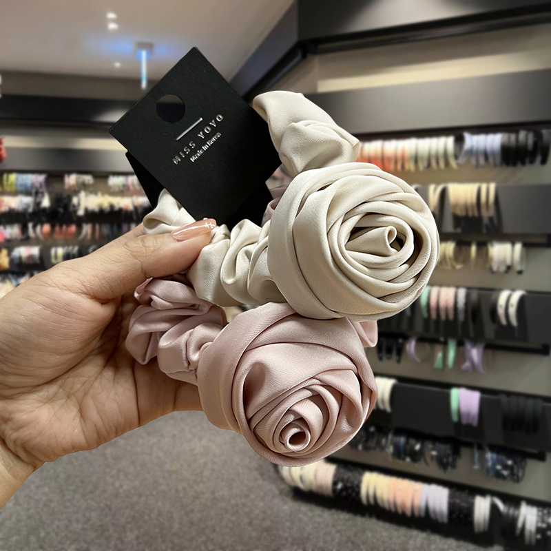 Women Accessories Shop Design - أغطية الرأس الكورية ذات التصميم المتخصص،