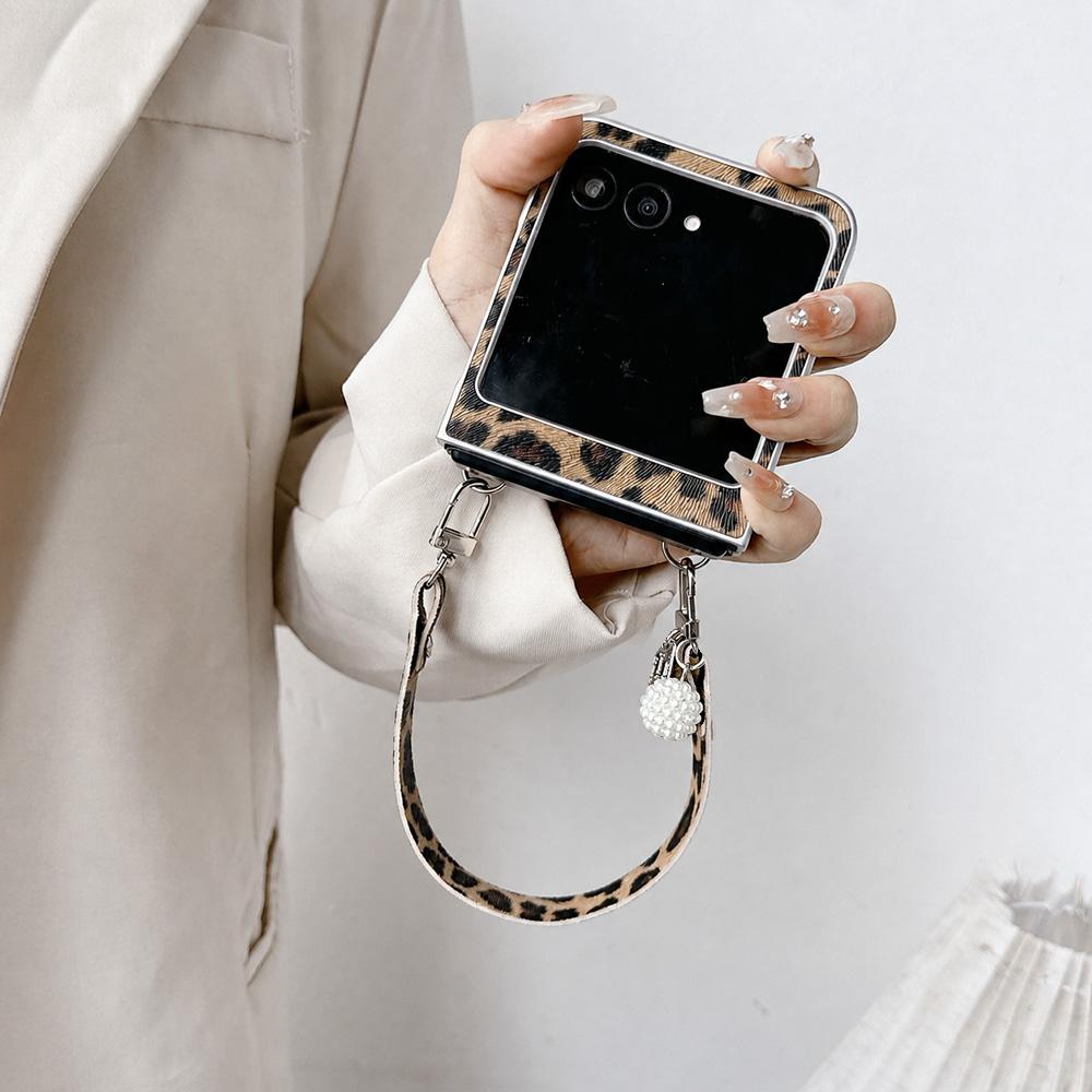 حافظة هاتف قابلة للطي بطبعة جل - مراجعة Women'S Accessories For Suit وسعره