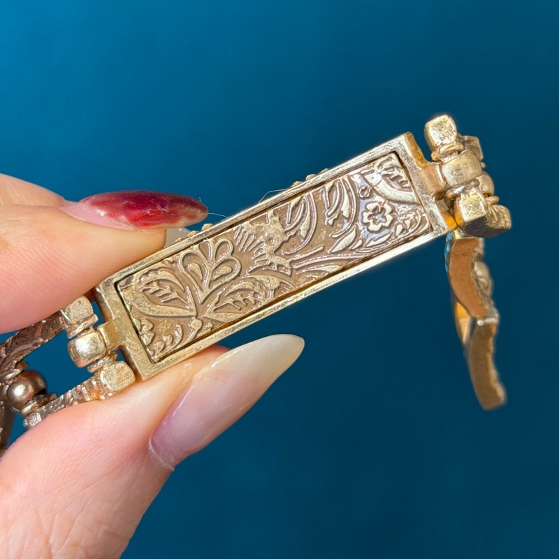 سوار مينا أزرق عتيق بتصميم قرص - مراجعة Women'S Accessories Trends 2026 وسعره