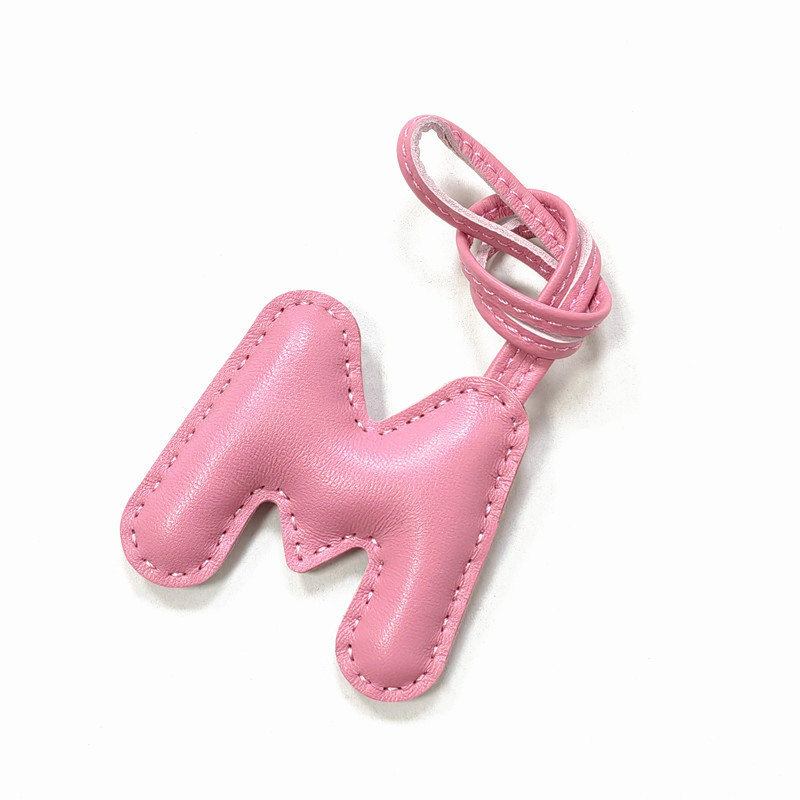 قلادة بحرف M من جلد الغنم الإن - مراجعة Women Accessories Name In English وسعره