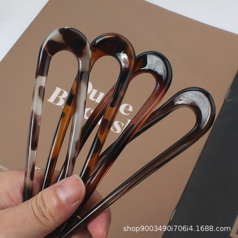 مشبك شعر على شكل حرف U بنمط جل - مراجعة Women Knight Accessories وسعره