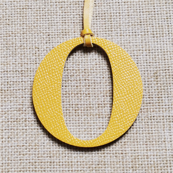 الإنجليزية حرف O الأبجدية جلد  - مراجعة Women Accessories Name In English وسعره