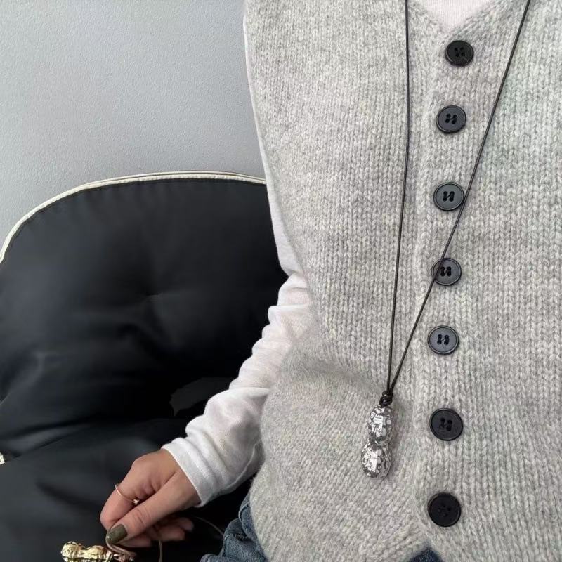 قلادة معدنية أنيقة على شكل حبة - مراجعة Women Accessories Meaning وسعره