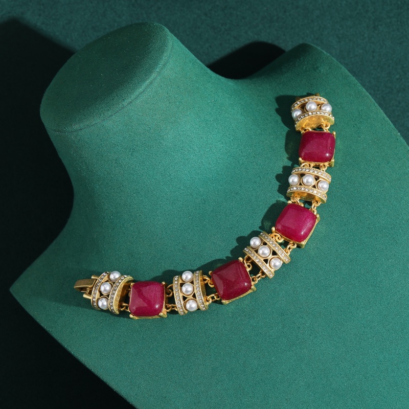 سوار مربع الشكل من العقيق الأر - مراجعة Women'S Accessories Trends 2026 وسعره