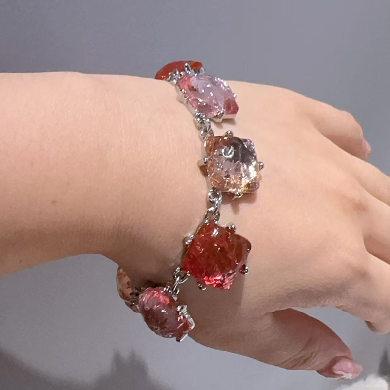 سوار ساحر وردي عتيق بحجر طبيعي - مراجعة Women'S Accessories Trends 2026 وسعره