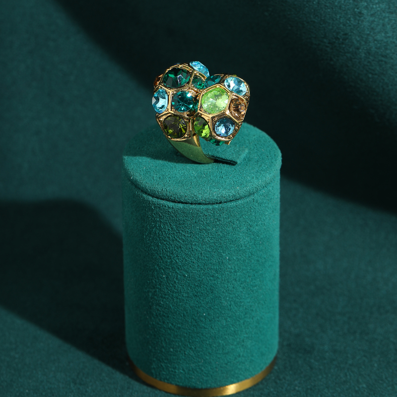 خاتم كريستال أخضر عتيق للنساء  - مراجعة Women'S Accessories Trends 2026 وسعره